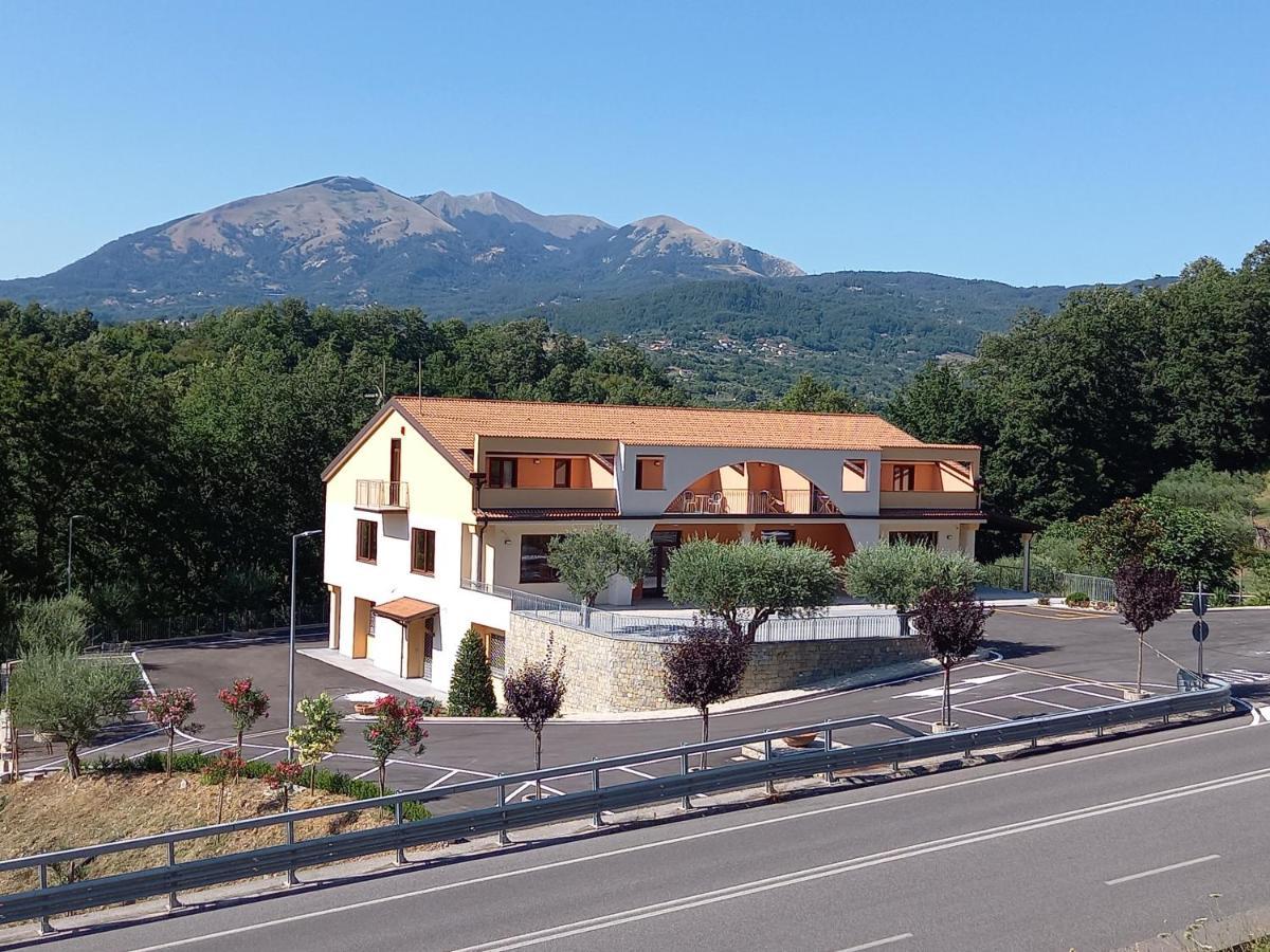 Hotel Ristorante Villa Terry ラウリーア・インフェリオーレ エクステリア 写真