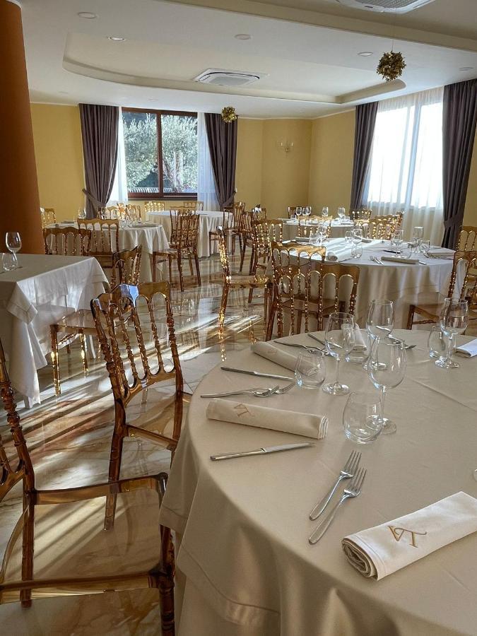 Hotel Ristorante Villa Terry ラウリーア・インフェリオーレ エクステリア 写真